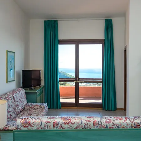 Resort Pietre Rosse Club Palinuro 3*