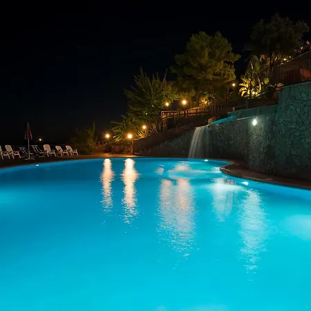 Resort Pietre Rosse Club Palinuro Centola
